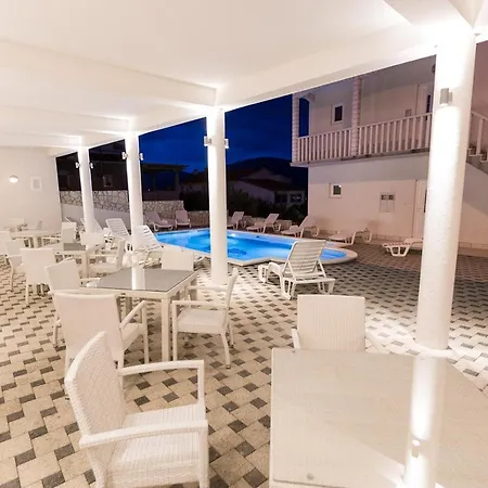 In Okrug Donji With Sea View, Balcony, Air Conditioning, Wifi 5166-2 * Donji Okrug (Ciovo)
